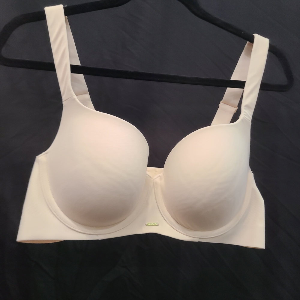 Cacique Cream Bra Back Smoother Lightly Lined Full Coverage 40C Underwire